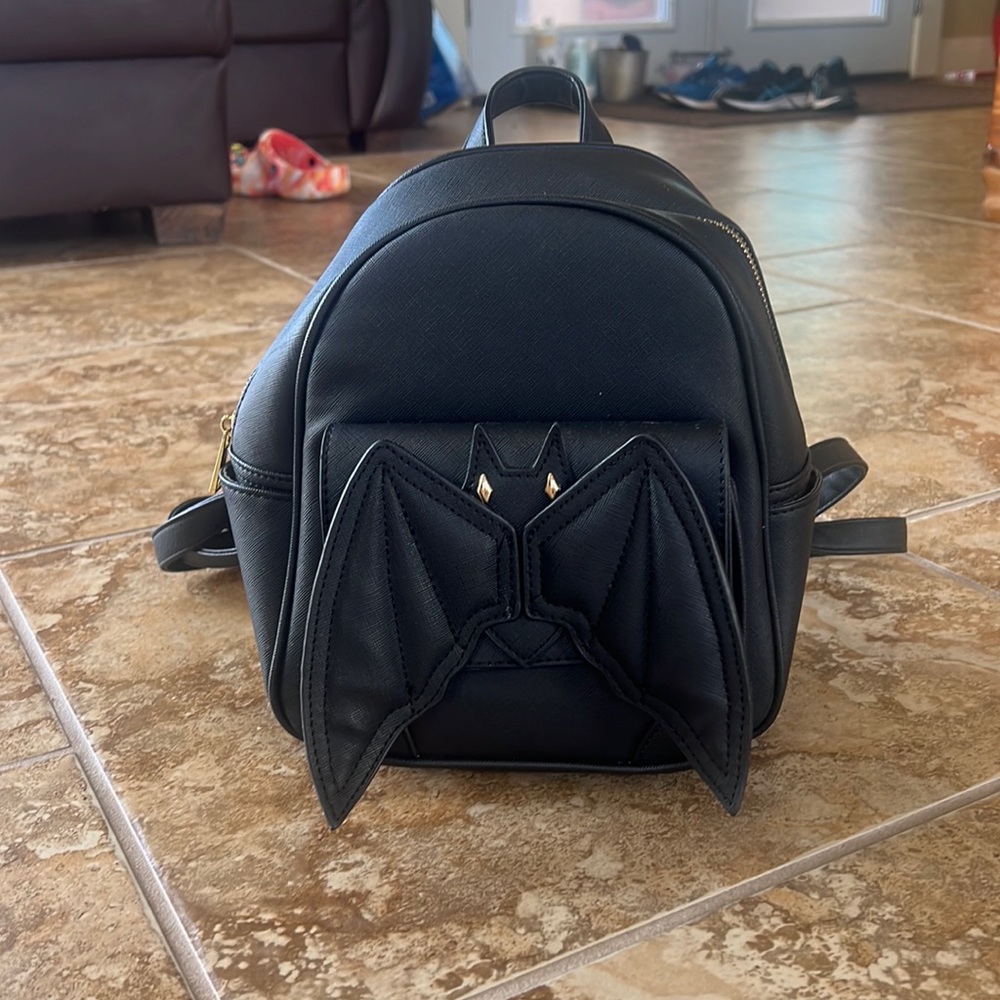 GOTHIC BAT MINI BACKPACK